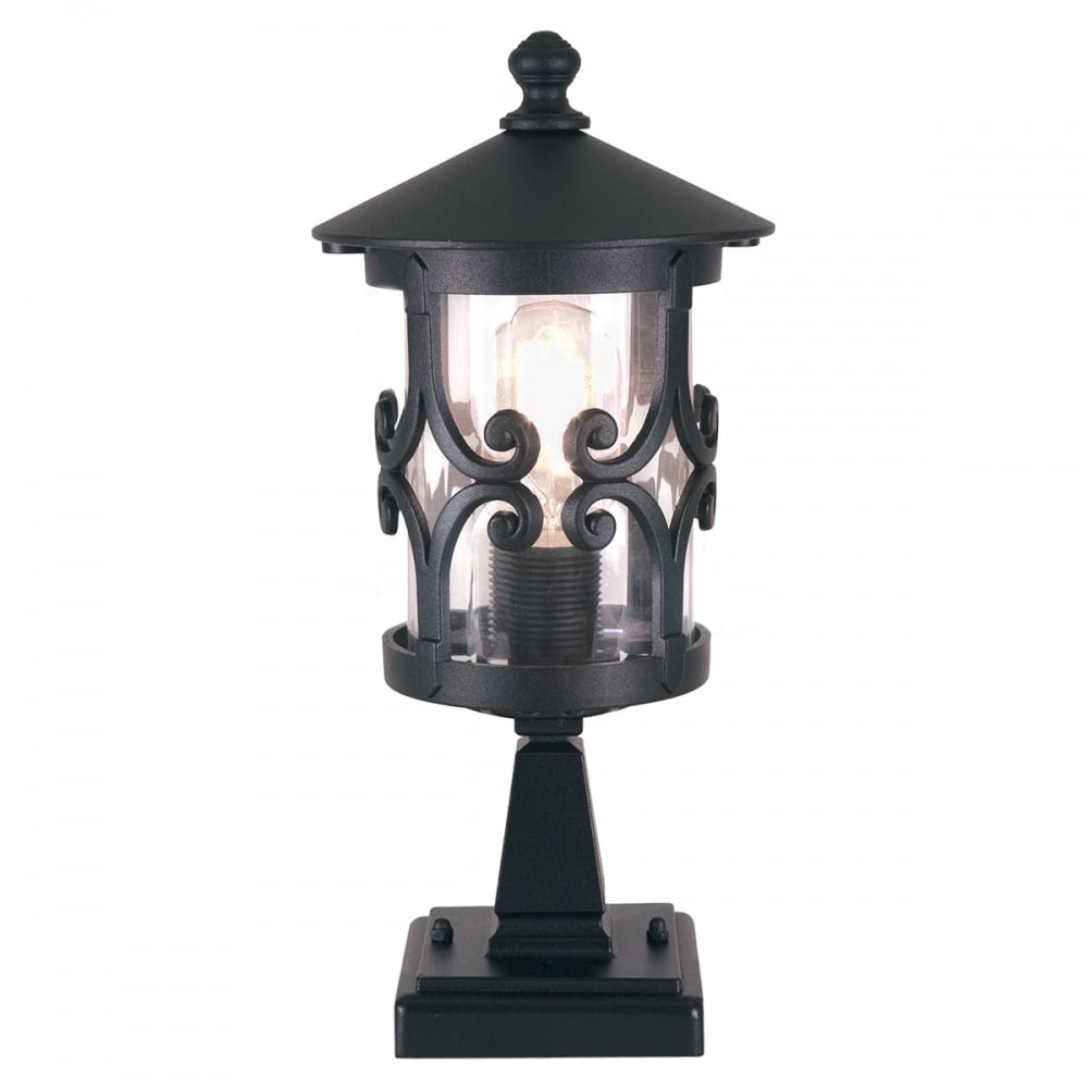 Hereford Pedestal Lantern