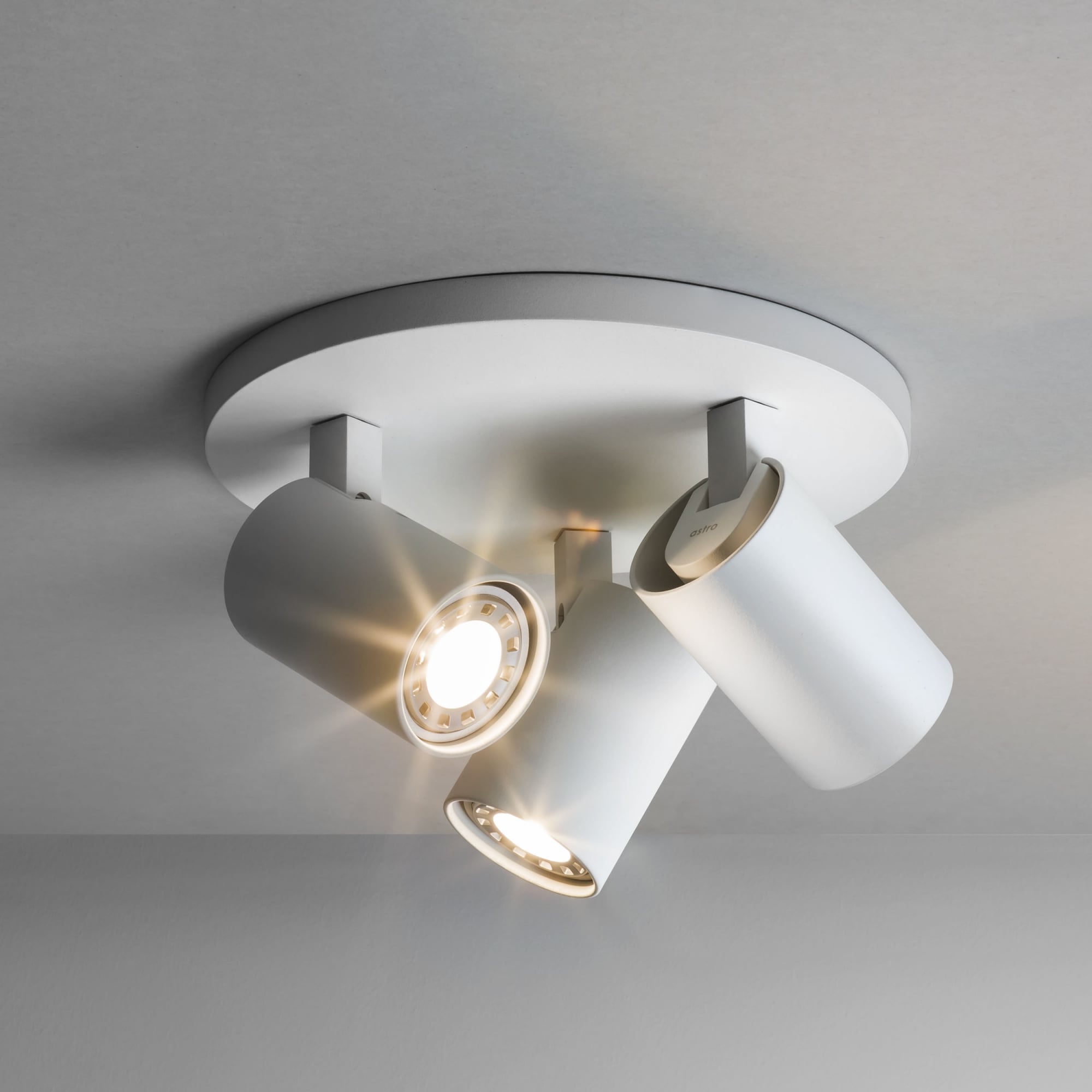 Modern White Circle 3 Spot Light Ceiling, Ascoli