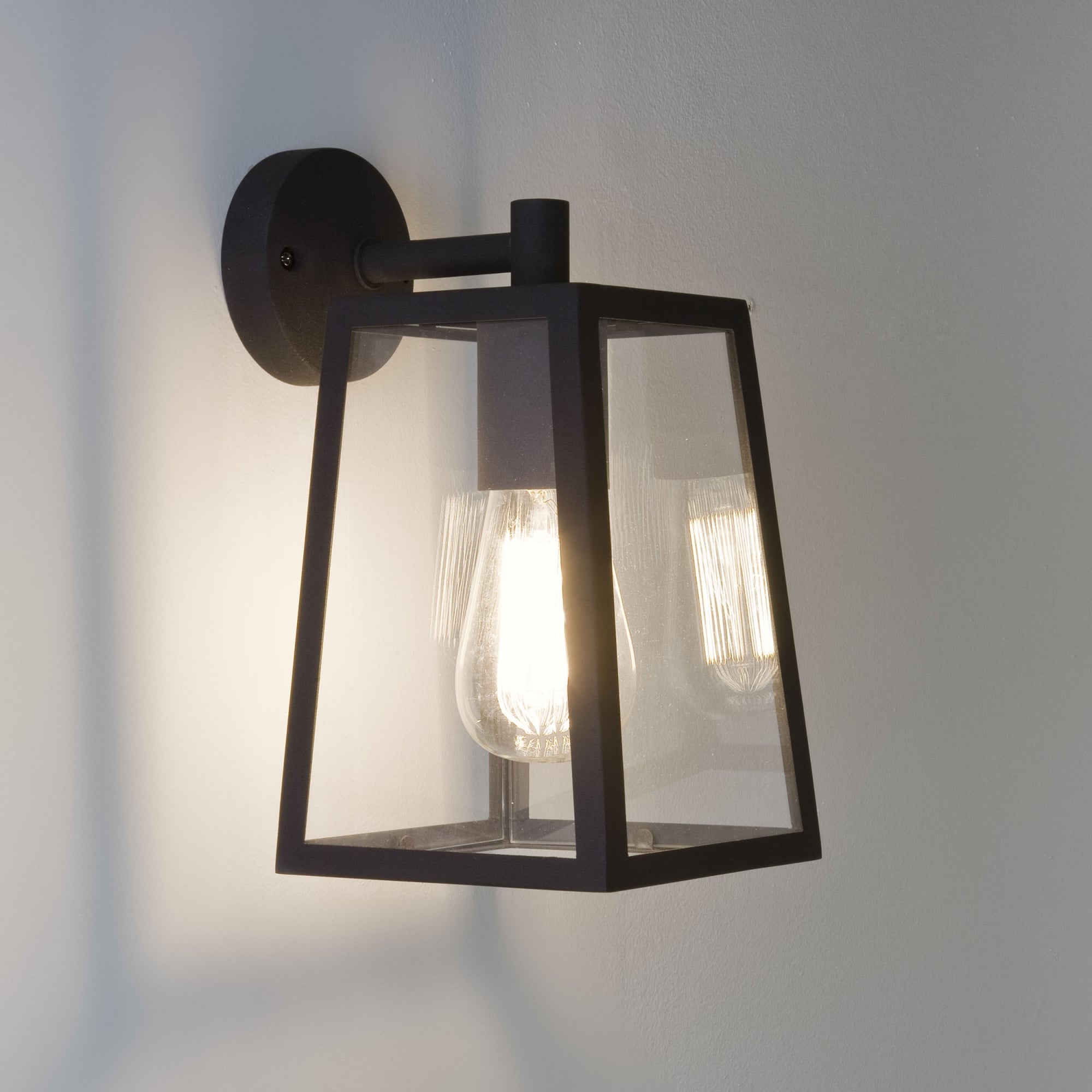 Calvi Black Top Arm Wall Lantern