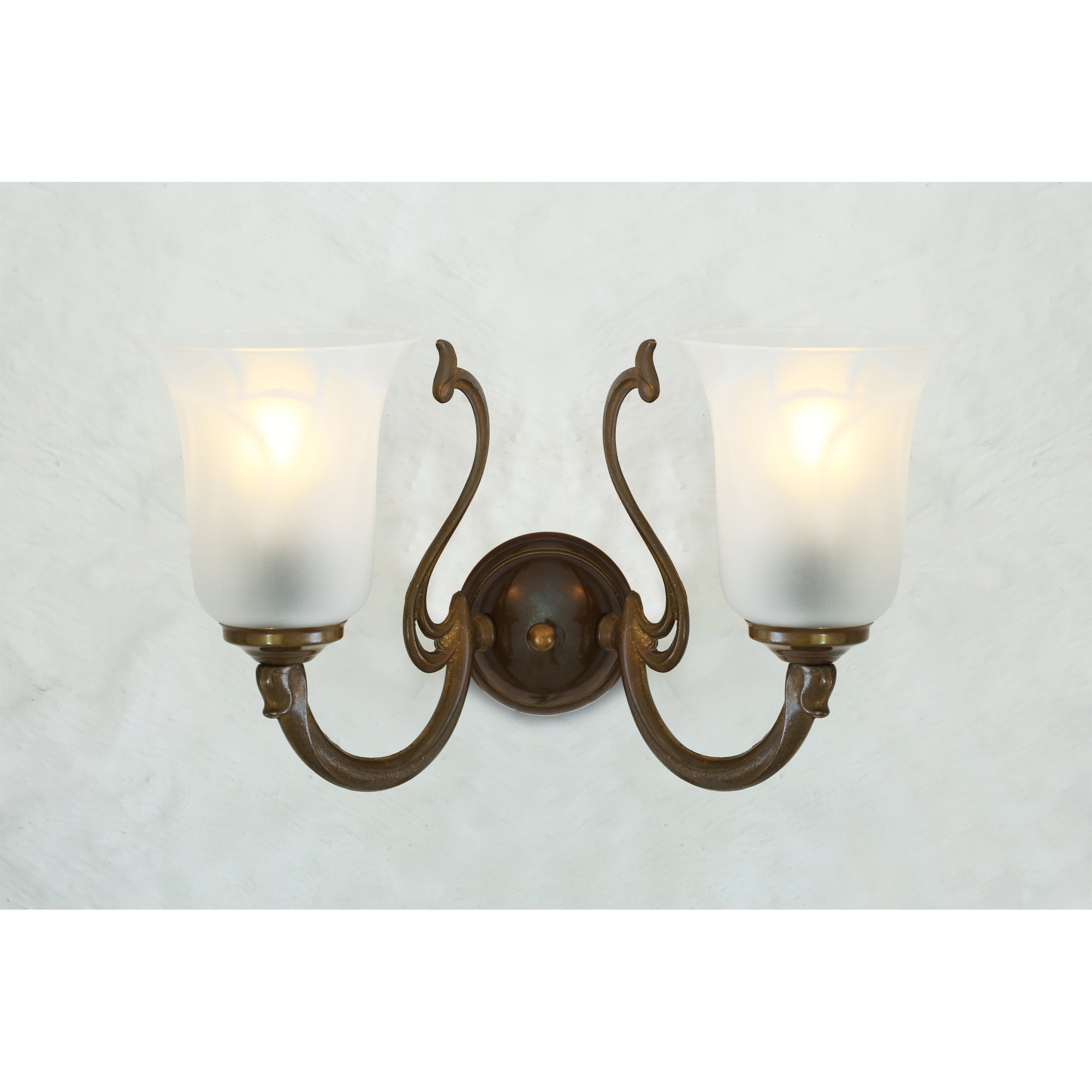 Brisbane Traditional Double Arm Wall Light